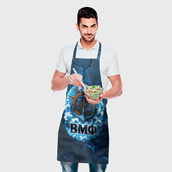 Фартук кулинарный Штурвал ВМФ - на фоне светящихся разломов, цвет: 3D-принт — фото 2