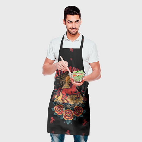 Фартук Красная лошадь на фоне пирамиды / 3D-принт – фото 2