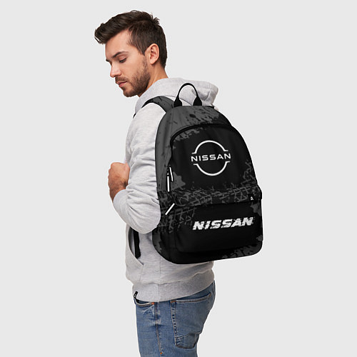 Рюкзак Nissan speed на темном фоне со следами шин по-цент / 3D-принт – фото 5