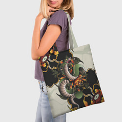 Сумка-шопер Змея в японских пионах, цвет: 3D-принт — фото 2