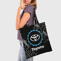 Сумка-шопер Toyota в стиле Top Gear со следами шин на фоне, цвет: 3D-принт — фото 2