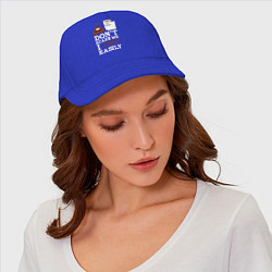 Бейсболка Не пугай меня я легко какаю, цвет: синий — фото 2