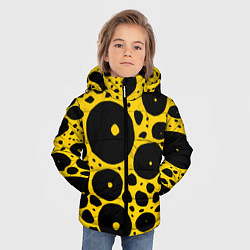 Куртка зимняя для мальчика Черные пятна на желтом фоне, цвет: 3D-черный — фото 2