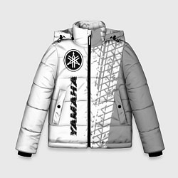 Куртка зимняя для мальчика Yamaha speed на светлом фоне со следами шин: по-ве, цвет: 3D-черный
