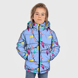 Куртка зимняя для мальчика Новогодняя гирлянда голубая, цвет: 3D-красный — фото 2