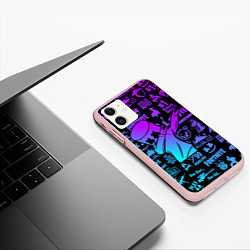 Чехол iPhone 11 матовый FORTNITE X MARSHMELLO, цвет: 3D-светло-розовый — фото 2