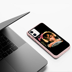 Чехол iPhone 11 матовый Young Americans - David Bowie, цвет: 3D-светло-розовый — фото 2