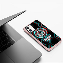 Чехол iPhone 11 матовый Leicester City FC в стиле glitch на темном фоне, цвет: 3D-светло-розовый — фото 2