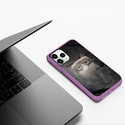 Чехол iPhone 11 Pro матовый Grumpy Cat, цвет: 3D-фиолетовый — фото 2