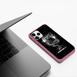 Чехол iPhone 11 Pro матовый Ночная сова, цвет: 3D-малиновый — фото 2