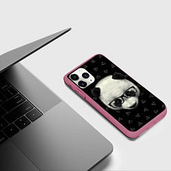 Чехол iPhone 11 Pro матовый Умная панда, цвет: 3D-малиновый — фото 2