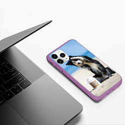 Чехол iPhone 11 Pro матовый Песик на пляже, цвет: 3D-фиолетовый — фото 2