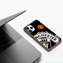 Чехол iPhone 11 Pro матовый Man United: Black Collection, цвет: 3D-коричневый — фото 2