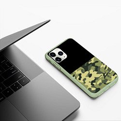 Чехол iPhone 11 Pro матовый Камуфляж: черный/хаки, цвет: 3D-салатовый — фото 2