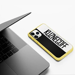 Чехол iPhone 11 Pro матовый KUZNECOFF, цвет: 3D-желтый — фото 2