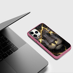 Чехол iPhone 11 Pro матовый Лев с молнией, цвет: 3D-малиновый — фото 2
