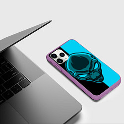 Чехол iPhone 11 Pro матовый Space Alien, цвет: 3D-фиолетовый — фото 2