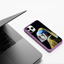 Чехол iPhone 11 Pro матовый Billie Eilish с Сережкой, цвет: 3D-фиолетовый — фото 2