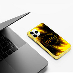 Чехол iPhone 11 Pro матовый DOCTOR WHO, цвет: 3D-желтый — фото 2
