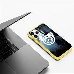 Чехол iPhone 11 Pro матовый HALF-LIFE 3, цвет: 3D-желтый — фото 2