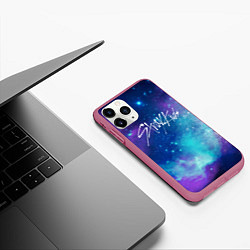 Чехол iPhone 11 Pro матовый STRAY KIDS, цвет: 3D-малиновый — фото 2