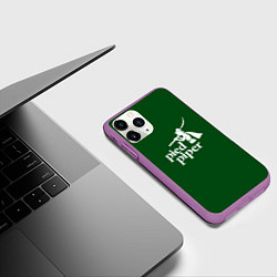 Чехол iPhone 11 Pro матовый Пегий дудочник, цвет: 3D-фиолетовый — фото 2