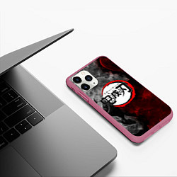 Чехол iPhone 11 Pro матовый KIMETSU NO YAIBA, цвет: 3D-малиновый — фото 2