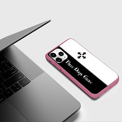 Чехол iPhone 11 Pro матовый Three Days Grace, цвет: 3D-малиновый — фото 2