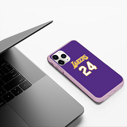 Чехол iPhone 11 Pro матовый Los Angeles Lakers Kobe Brya, цвет: 3D-розовый — фото 2