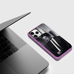 Чехол iPhone 11 Pro матовый Роберт Паттинсон, цвет: 3D-фиолетовый — фото 2