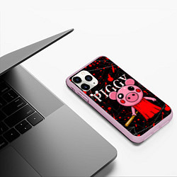 Чехол iPhone 11 Pro матовый ROBLOX PIGGY, цвет: 3D-розовый — фото 2