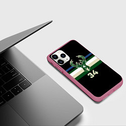 Чехол iPhone 11 Pro матовый Milwaukee Bucks форма Яннис Адетокумбо, цвет: 3D-малиновый — фото 2