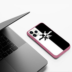 Чехол iPhone 11 Pro матовый Сыны Злобы, цвет: 3D-малиновый — фото 2