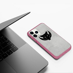 Чехол iPhone 11 Pro матовый Лунные волки цвет легиона, цвет: 3D-малиновый — фото 2