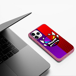 Чехол iPhone 11 Pro матовый Geometry Dash: Violet x Red, цвет: 3D-малиновый — фото 2