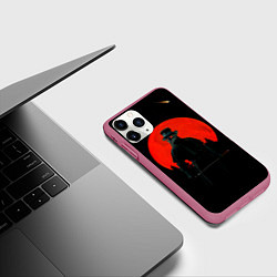 Чехол iPhone 11 Pro матовый Plague doctor ЧУМНОЙ ДОКТОР, цвет: 3D-малиновый — фото 2