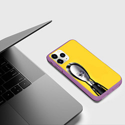 Чехол iPhone 11 Pro матовый Семейка Аддамс - Горящий Тур Уэндзи, цвет: 3D-фиолетовый — фото 2