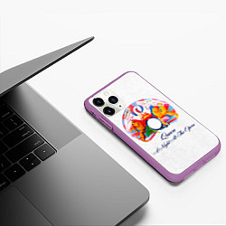 Чехол iPhone 11 Pro матовый A Night at the Opera - Queen, цвет: 3D-фиолетовый — фото 2