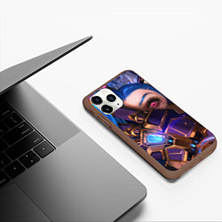 Чехол iPhone 11 Pro матовый JINX ПРИКРЫВАЕТ ЛИЦО LOL, цвет: 3D-коричневый — фото 2