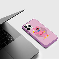 Чехол iPhone 11 Pro матовый KISSY MISSY POPPY PLAYTIME ПОППИ ПЛЕЙТАЙМ КИССИ МИ, цвет: 3D-фиолетовый — фото 2