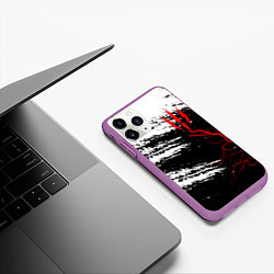 Чехол iPhone 11 Pro матовый The Witcher - Когти, цвет: 3D-фиолетовый — фото 2