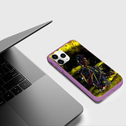 Чехол iPhone 11 Pro матовый Кобра Кай Царапины, цвет: 3D-фиолетовый — фото 2