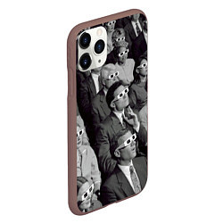 Чехол iPhone 11 Pro матовый Люди смотрят кино в 3d очках, цвет: 3D-коричневый — фото 2