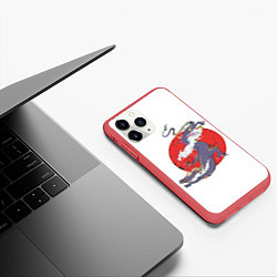 Чехол iPhone 11 Pro матовый Дракон на фоне красного солнца с эффектом глитча, цвет: 3D-красный — фото 2