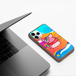 Чехол iPhone 11 Pro матовый Слоненок идет купаться, цвет: 3D-коричневый — фото 2