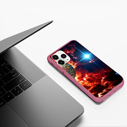 Чехол iPhone 11 Pro матовый Яркая звезда в космическом пространстве, цвет: 3D-малиновый — фото 2