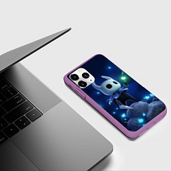 Чехол iPhone 11 Pro матовый Hollow Knight неоновые бабочки, цвет: 3D-фиолетовый — фото 2