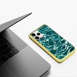 Чехол iPhone 11 Pro матовый Абстрактные волны в воде - Тёмно-зелёный, цвет: 3D-желтый — фото 2