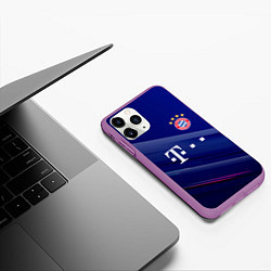 Чехол iPhone 11 Pro матовый Bayern munchen Абстракция, цвет: 3D-фиолетовый — фото 2