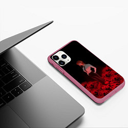 Чехол iPhone 11 Pro матовый Человек-бензопила: Макима Демон контроля, цвет: 3D-малиновый — фото 2